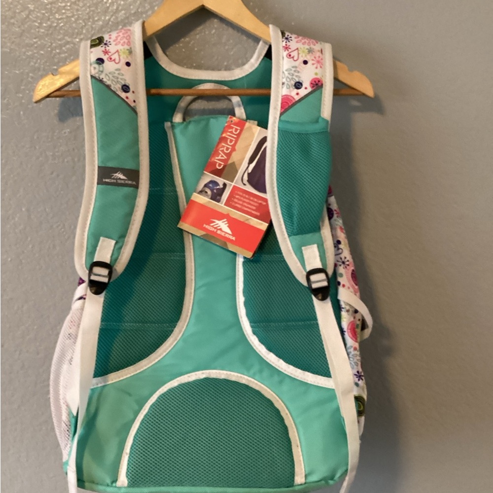 High Sierra ' Backpack - NWT - Picture 3 of 5